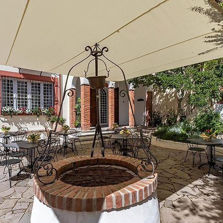 Borgo Prima Luce Hotel คูลิเอรี ภายนอก รูปภาพ